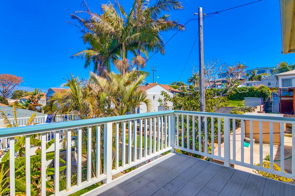 Virtual tour photo 32 of 43 for 4621 Santa Monica Ave