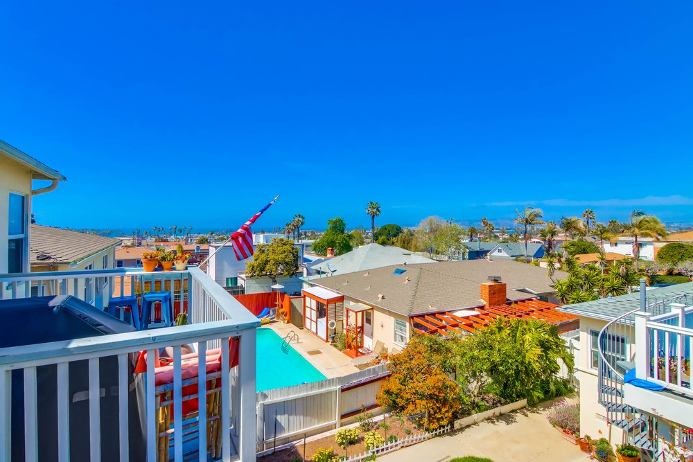 Virtual tour photo 33 of 43 for 4621 Santa Monica Ave