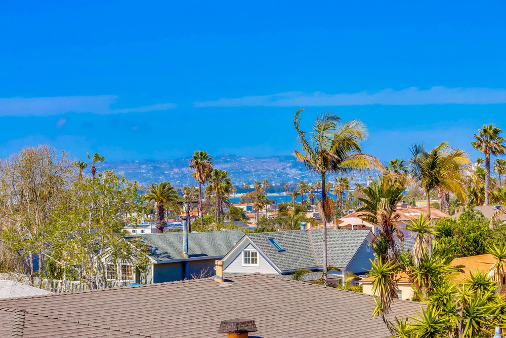 Virtual tour photo 36 of 43 for 4621 Santa Monica Ave