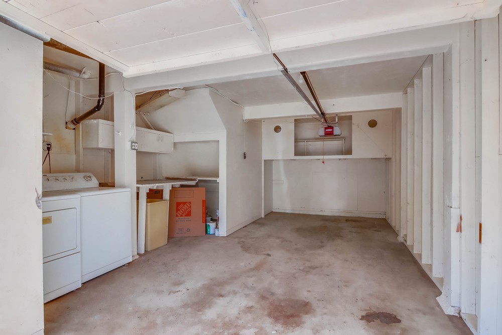 Virtual tour photo 40 of 43 for 4621 Santa Monica Ave