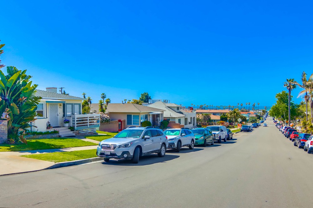 Virtual tour photo 42 of 43 for 4621 Santa Monica Ave