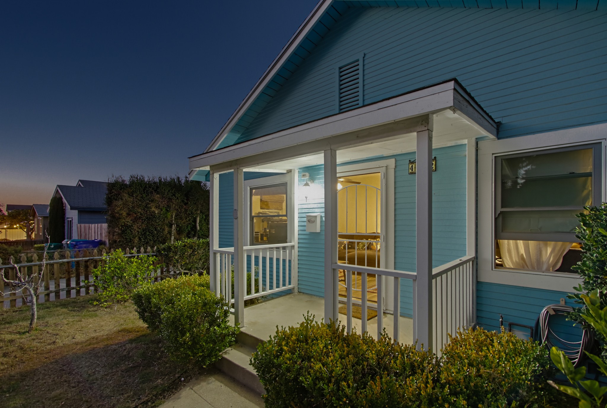 Virtual tour photo 4 of 75 for 4622 Lotus St
