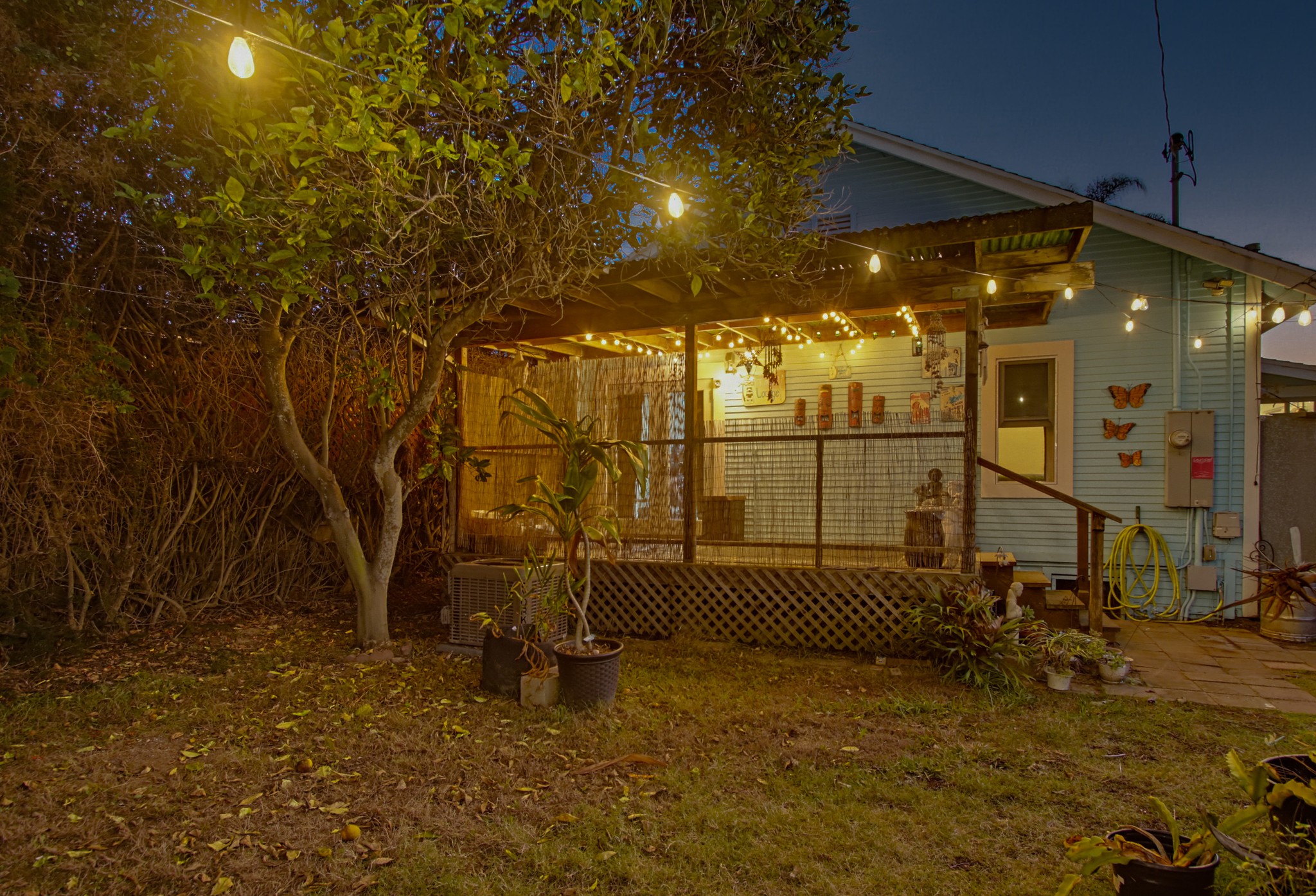 Virtual tour photo 15 of 75 for 4622 Lotus St