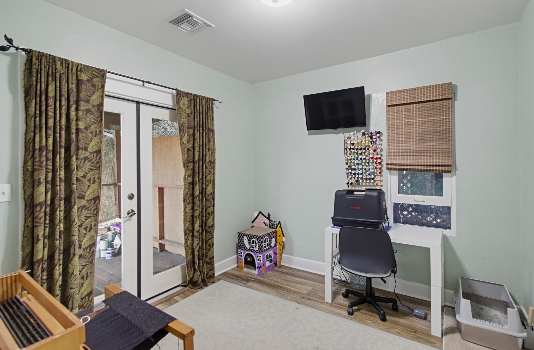 Virtual tour photo 33 of 75 for 4622 Lotus St