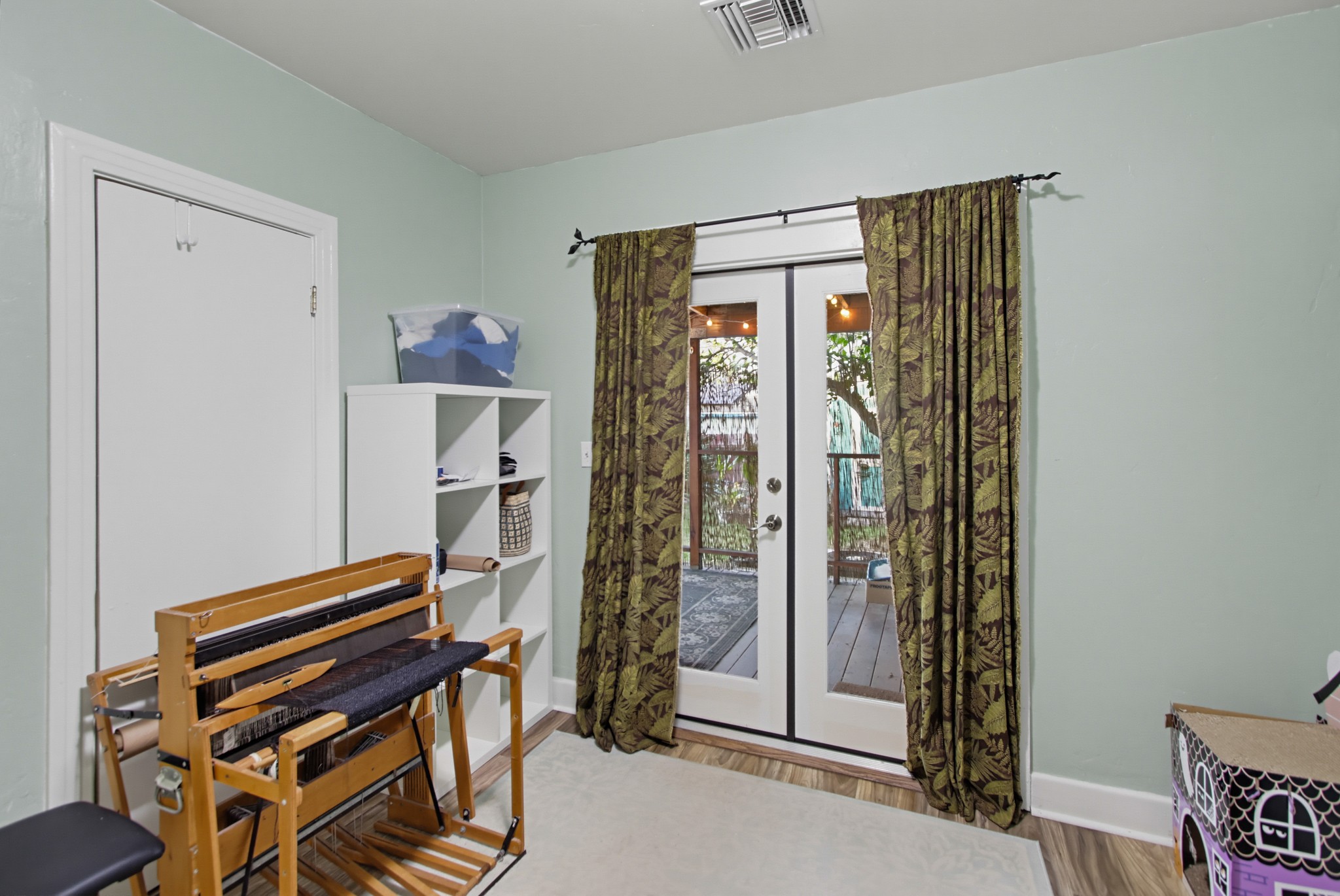 Virtual tour photo 34 of 75 for 4622 Lotus St
