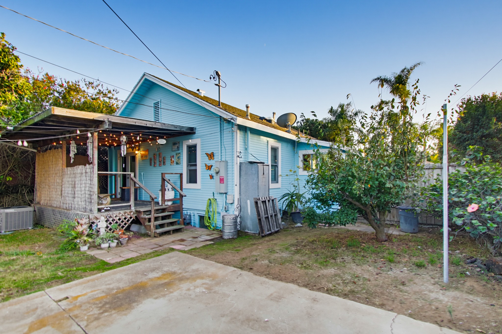 Virtual tour photo 53 of 75 for 4622 Lotus St