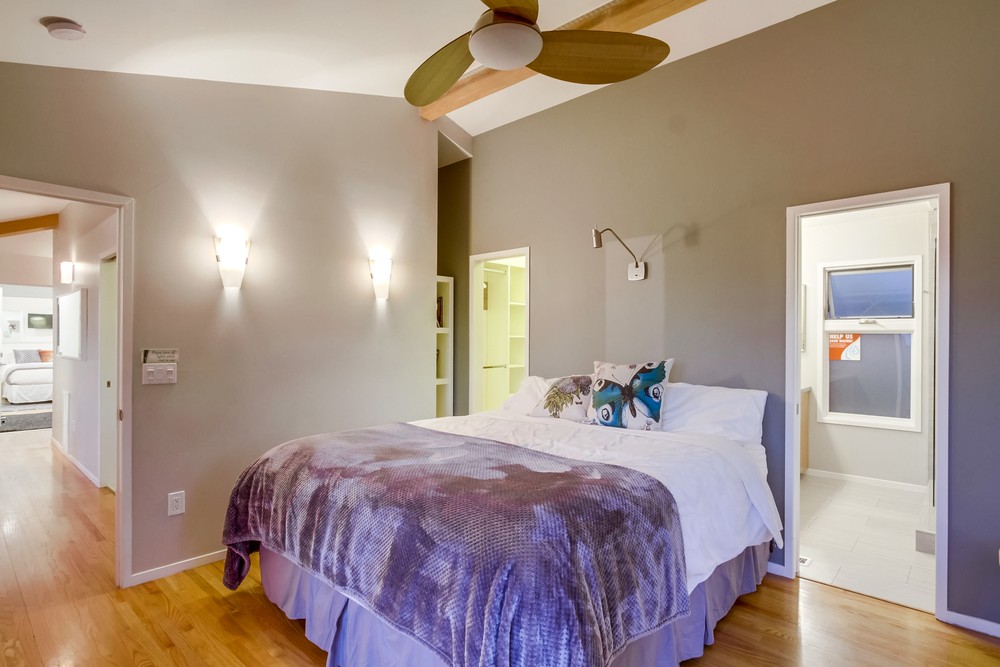 Virtual tour photo 15 of 61 for 4624 Bermuda Ave