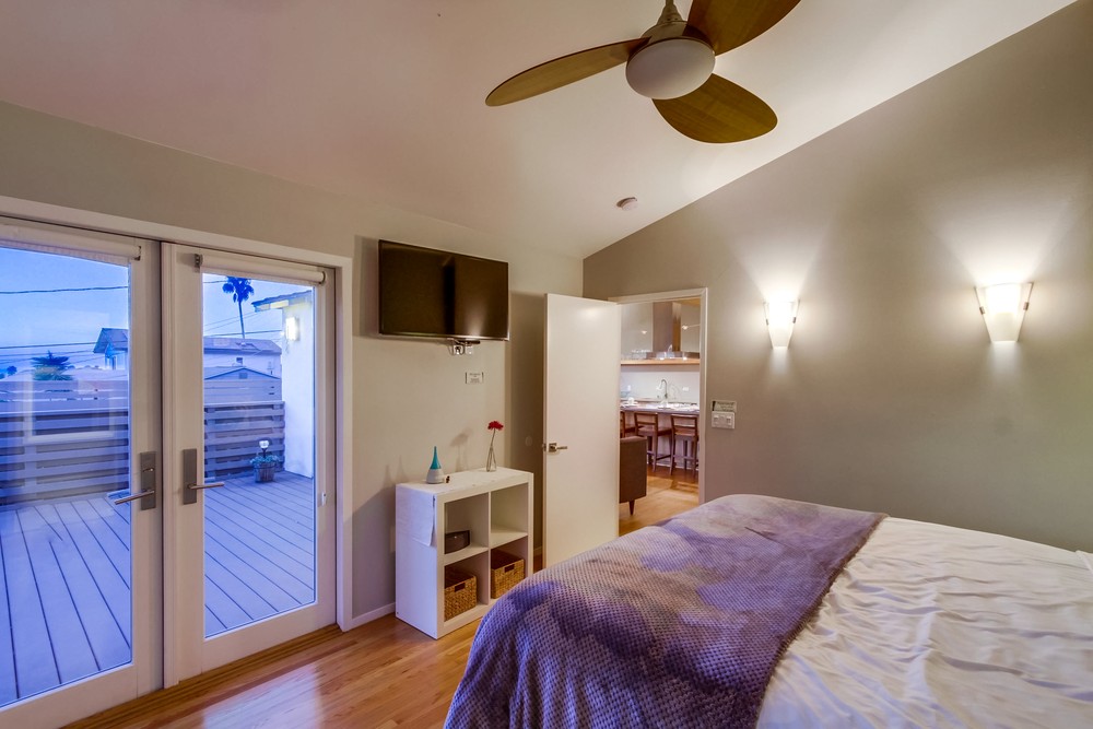 Virtual tour photo 16 of 61 for 4624 Bermuda Ave