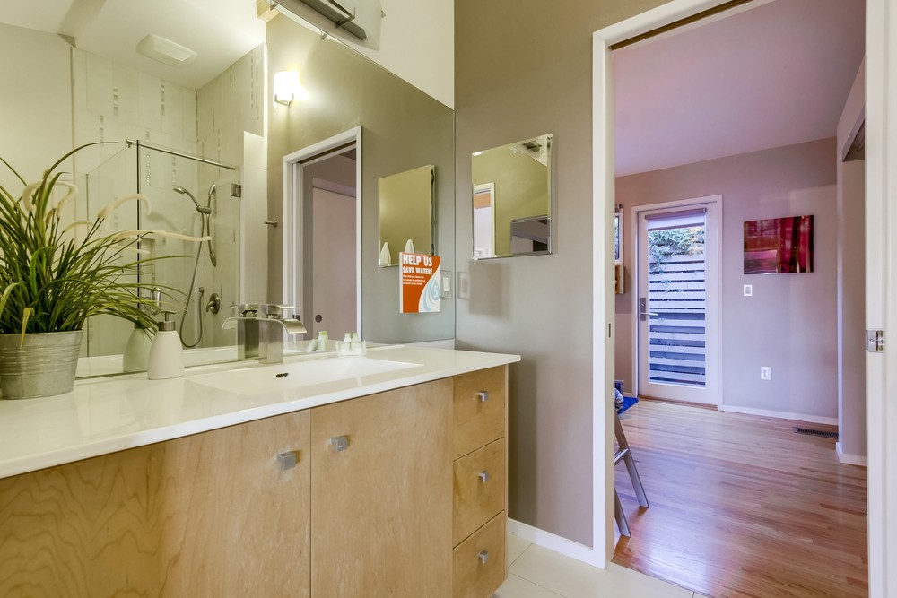 Virtual tour photo 26 of 61 for 4624 Bermuda Ave