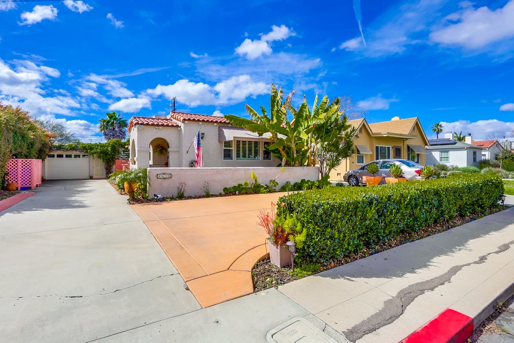 Virtual tour photo 1 of 31 for 4626 59th St
