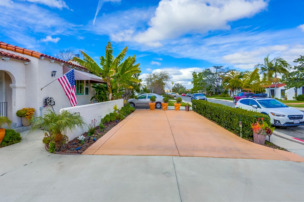 Virtual tour photo 5 of 31 for 4626 59th St