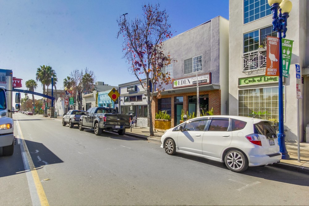 Virtual tour photo 4 of 23 for 4628 Park Blvd