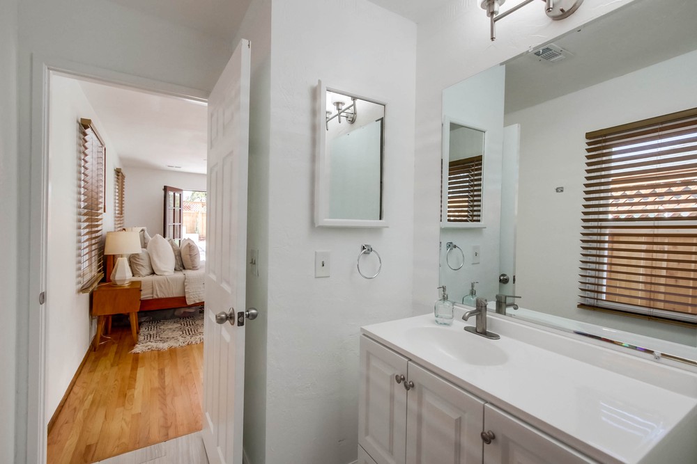 Virtual tour photo 31 of 78 for 4629 Esther St