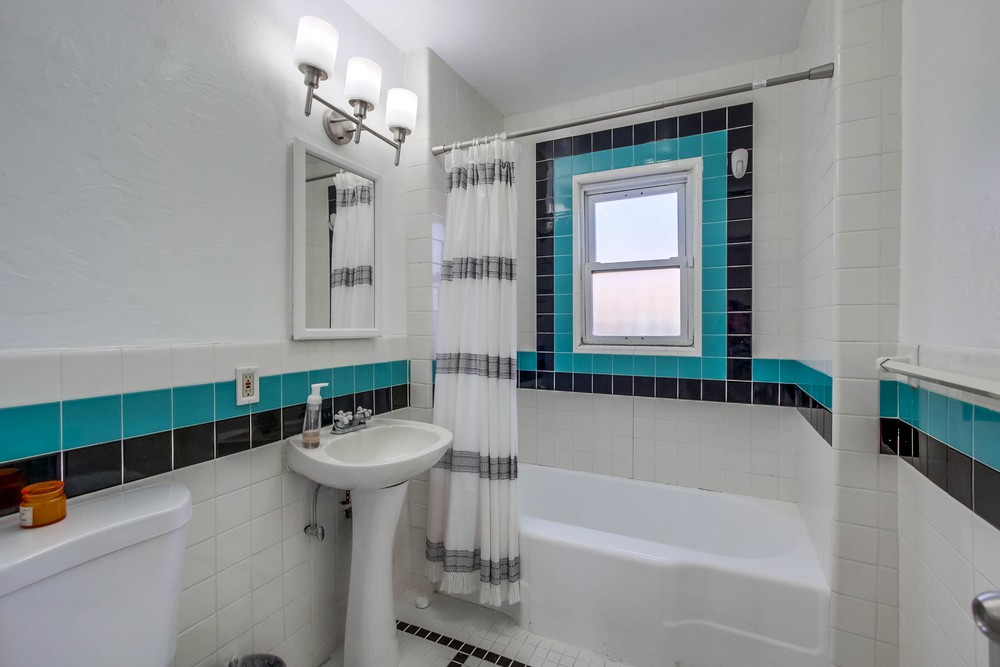 Virtual tour photo 36 of 78 for 4629 Esther St