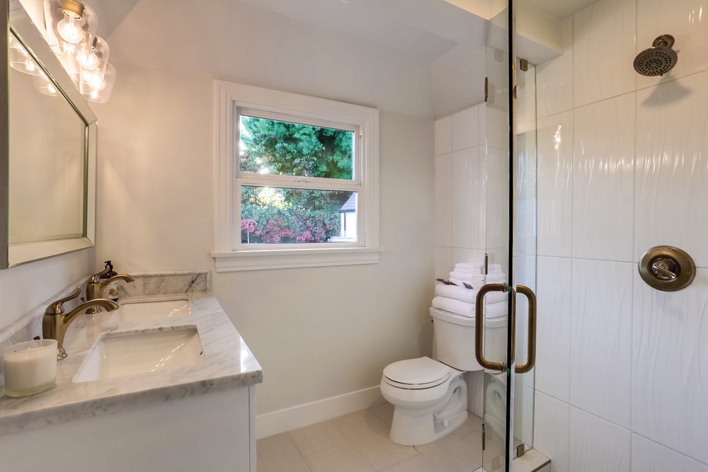 Virtual tour photo 28 of 40 for 4632 Van Dyke Ave