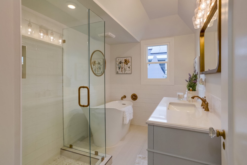 Virtual tour photo 29 of 40 for 4632 Van Dyke Ave