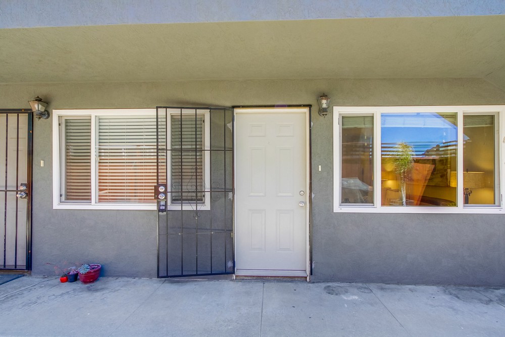 Virtual tour photo 13 of 38 for 4633 Bancroft St APT 1