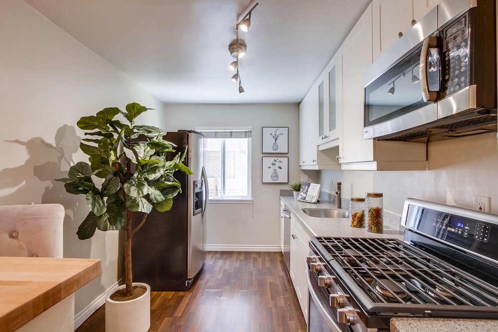 Virtual tour photo 24 of 38 for 4633 Bancroft St APT 1