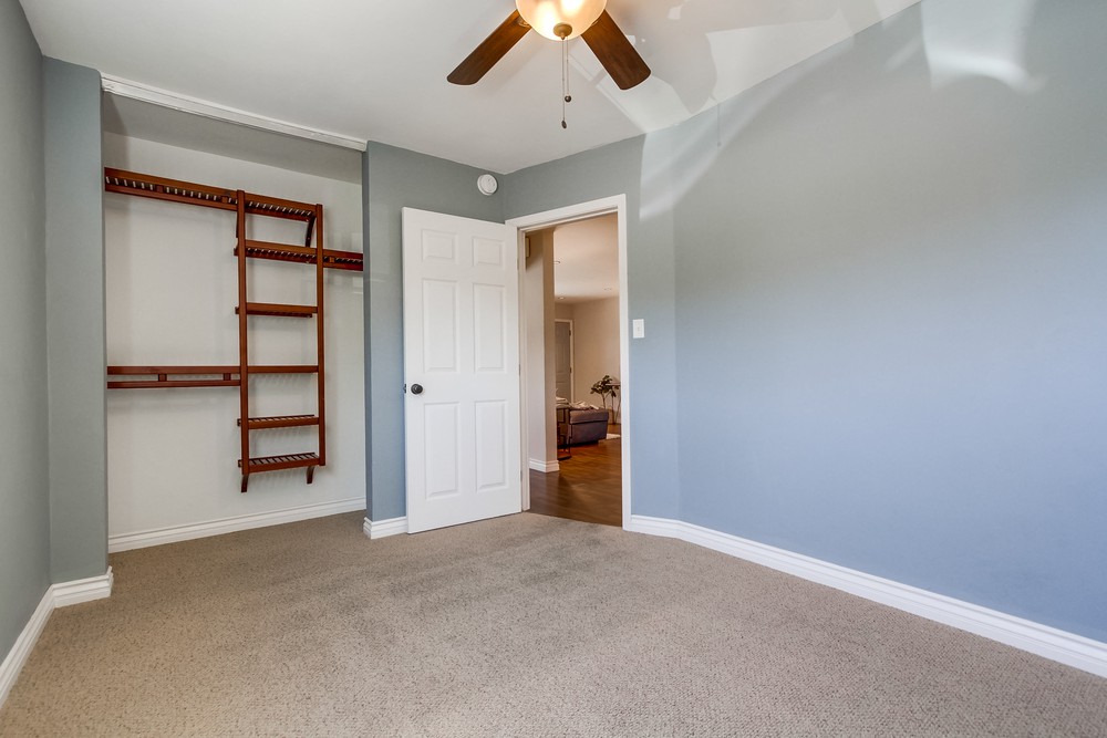 Virtual tour photo 35 of 38 for 4633 Bancroft St APT 1
