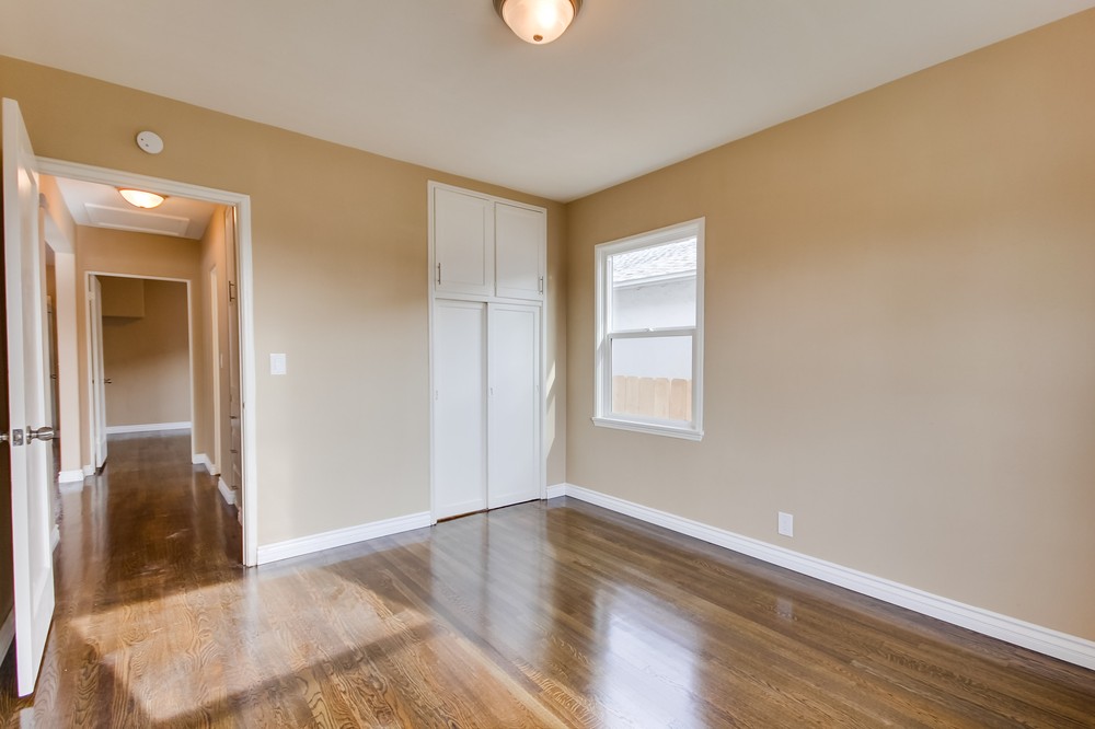 Virtual tour photo 21 of 32 for 4633 Cajon Way