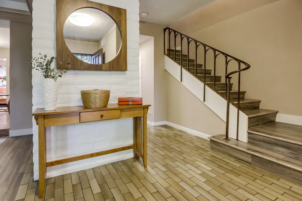 Virtual tour photo 23 of 41 for 4633 Collwood Ln