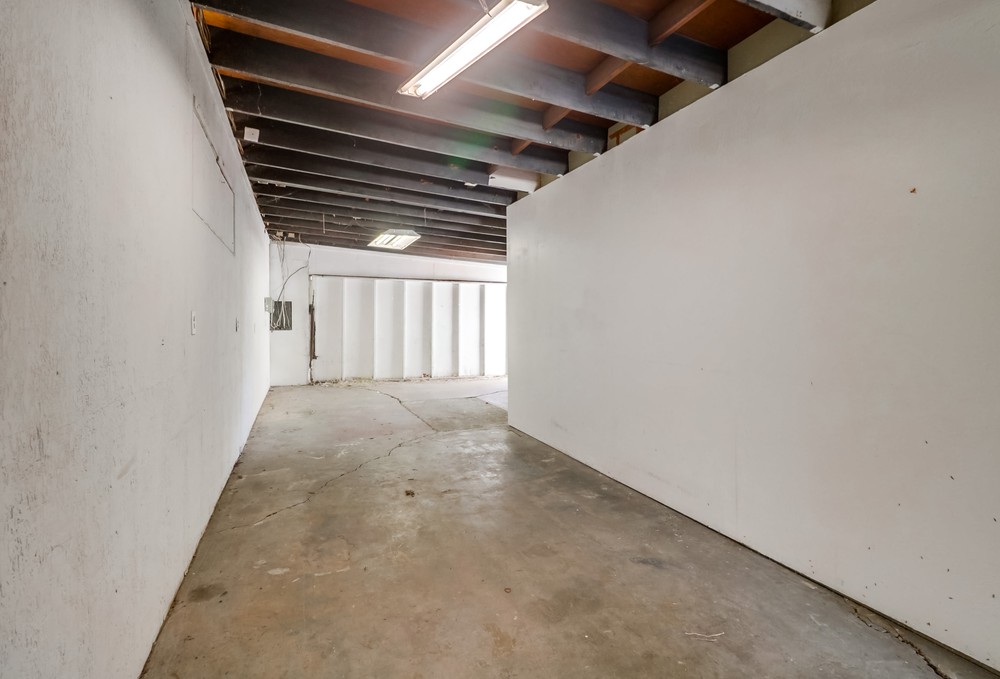 Virtual tour photo 30 of 39 for 4634 30th St