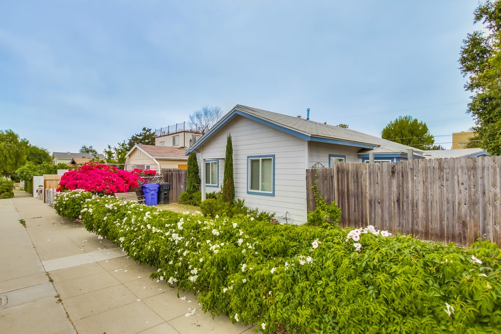 Virtual tour photo 4 of 35 for 4636 Lotus St