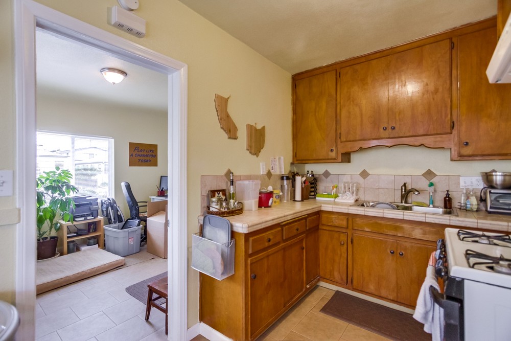 Virtual tour photo 12 of 35 for 4636 Lotus St