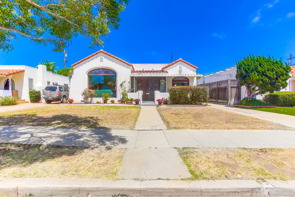 Virtual tour photo 1 of 57 for 4637 Van Dyke Ave