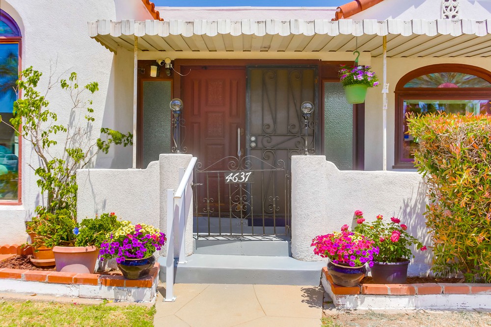 Virtual tour photo 7 of 57 for 4637 Van Dyke Ave