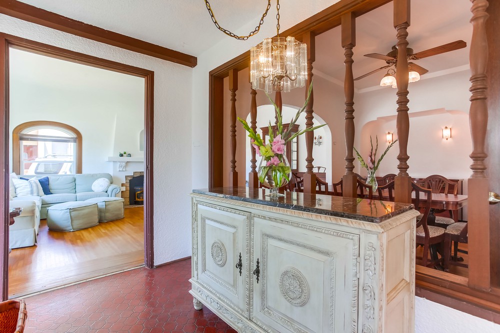 Virtual tour photo 9 of 57 for 4637 Van Dyke Ave