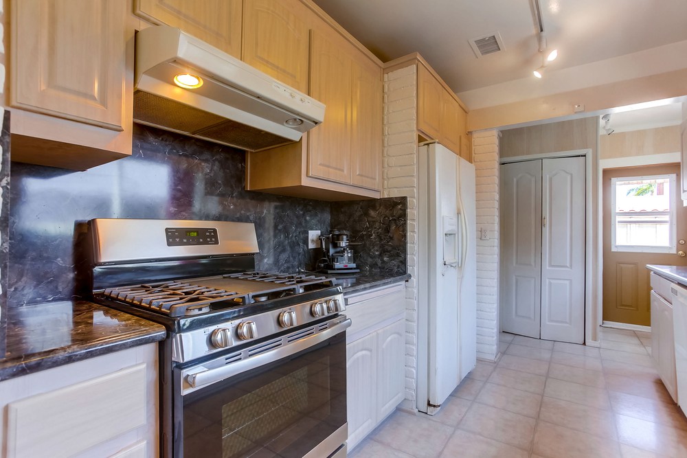 Virtual tour photo 24 of 57 for 4637 Van Dyke Ave
