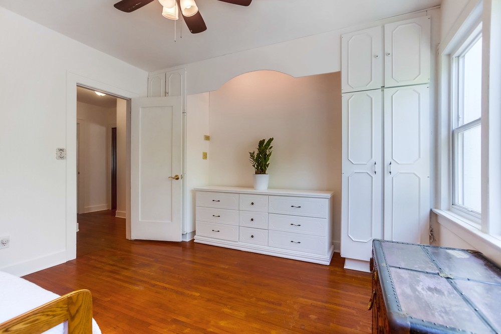Virtual tour photo 32 of 57 for 4637 Van Dyke Ave