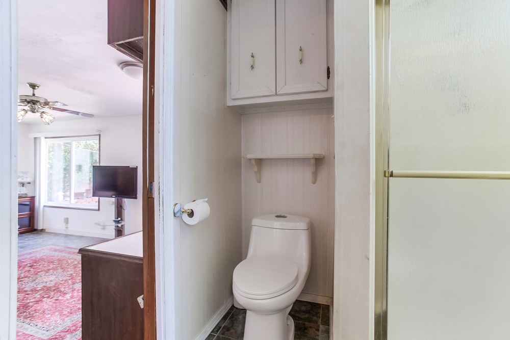 Virtual tour photo 42 of 57 for 4637 Van Dyke Ave