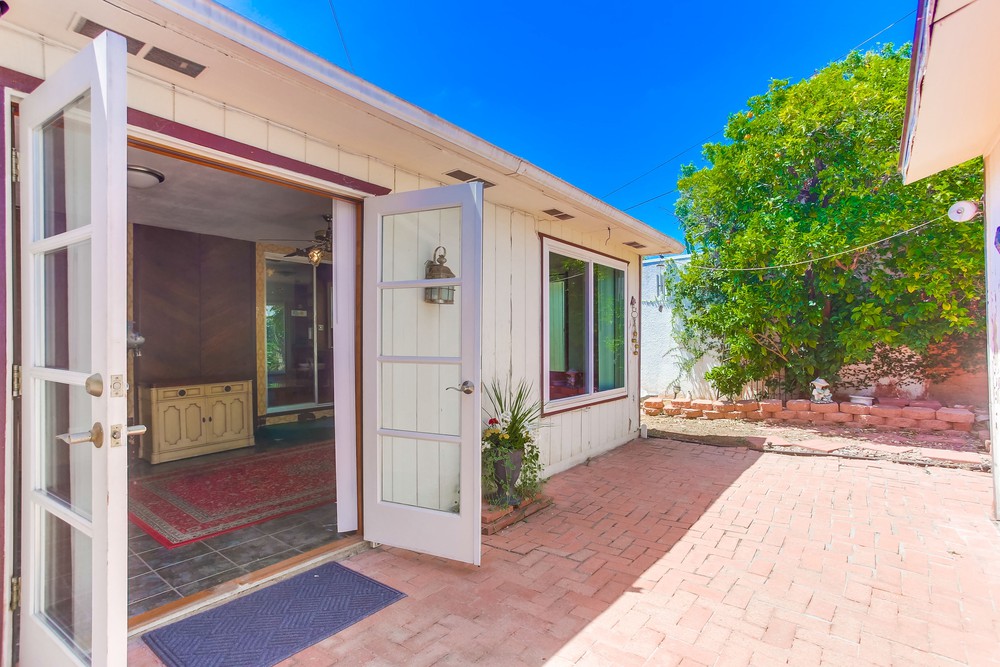 Virtual tour photo 52 of 57 for 4637 Van Dyke Ave