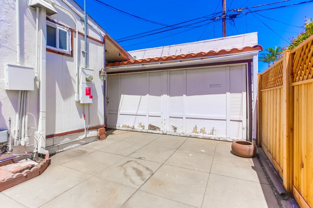 Virtual tour photo 57 of 57 for 4637 Van Dyke Ave