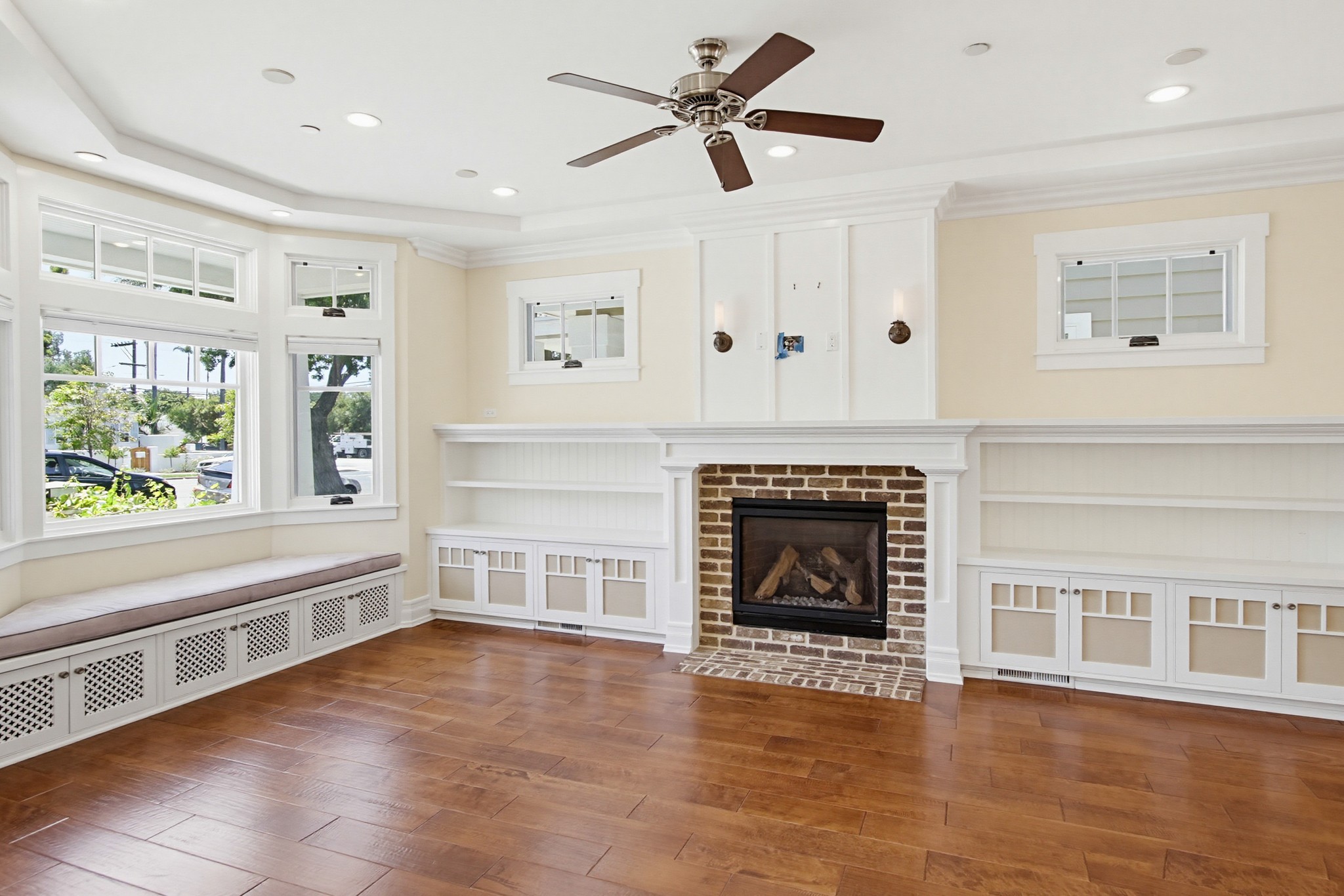 Virtual tour photo 7 of 79 for 464 C Ave