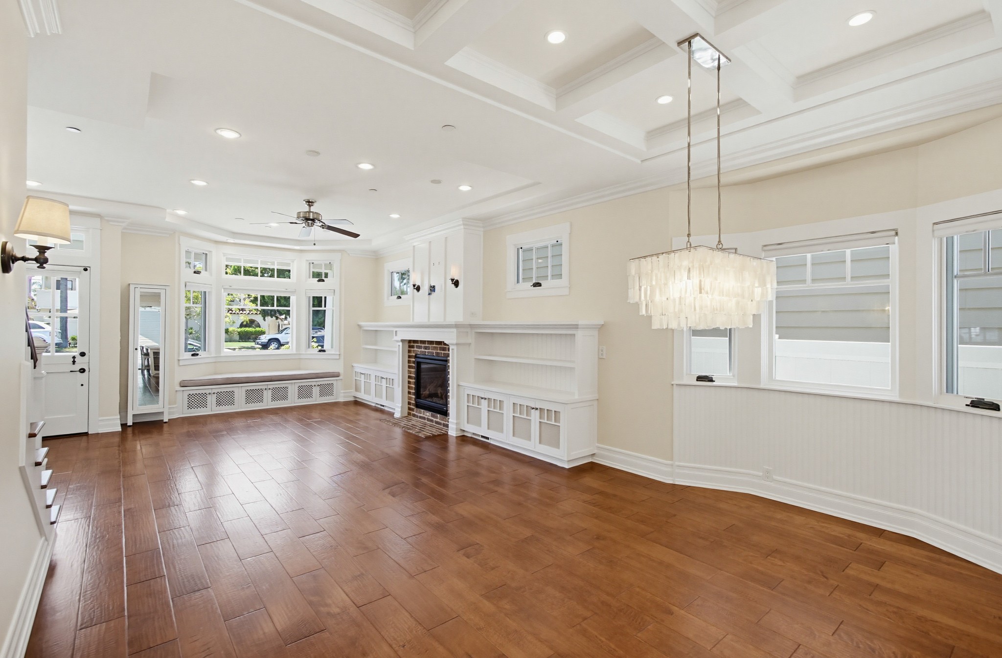 Virtual tour photo 12 of 79 for 464 C Ave