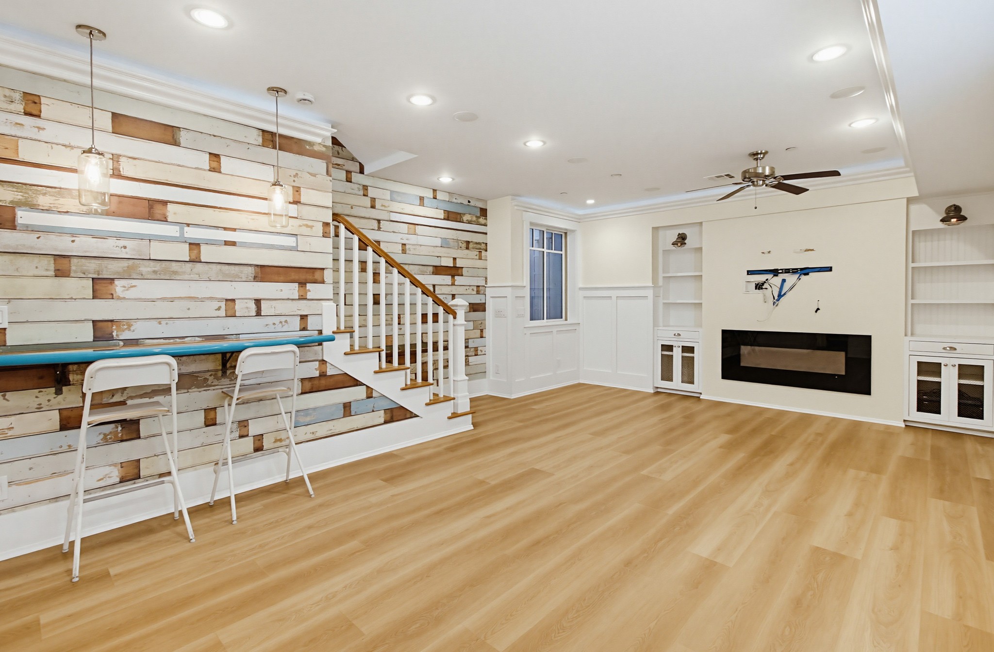 Virtual tour photo 35 of 79 for 464 C Ave