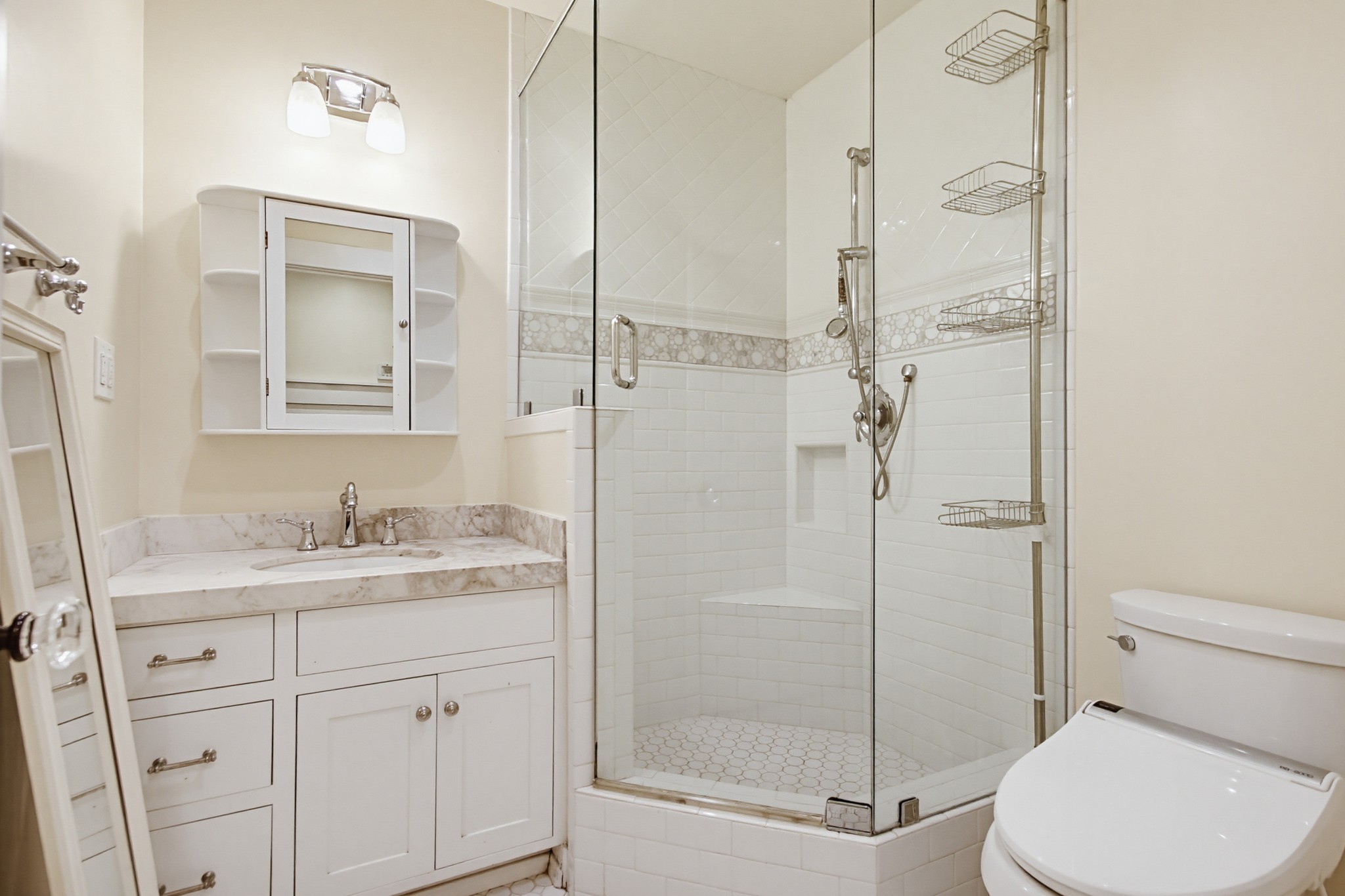 Virtual tour photo 39 of 79 for 464 C Ave