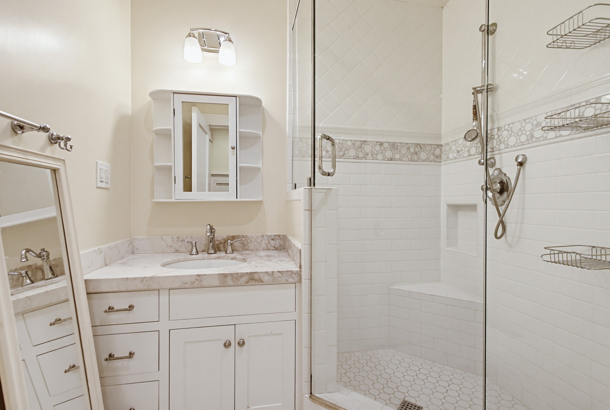 Virtual tour photo 40 of 79 for 464 C Ave