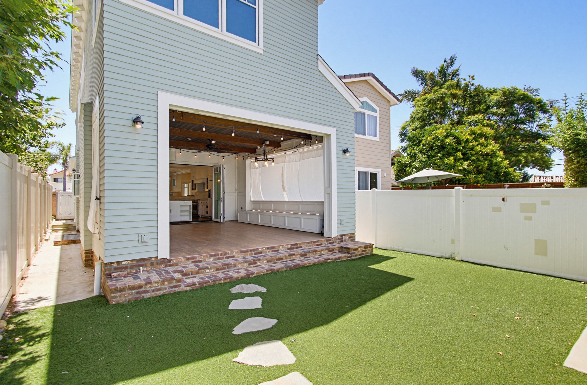Virtual tour photo 73 of 79 for 464 C Ave