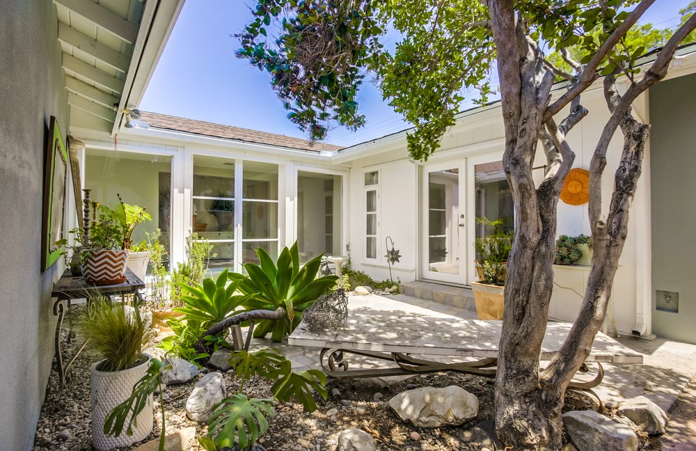 Virtual tour photo 39 of 45 for 4643 Alice St