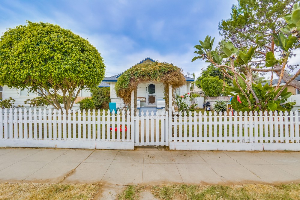 Virtual tour photo 6 of 36 for 4647 Larkspur St