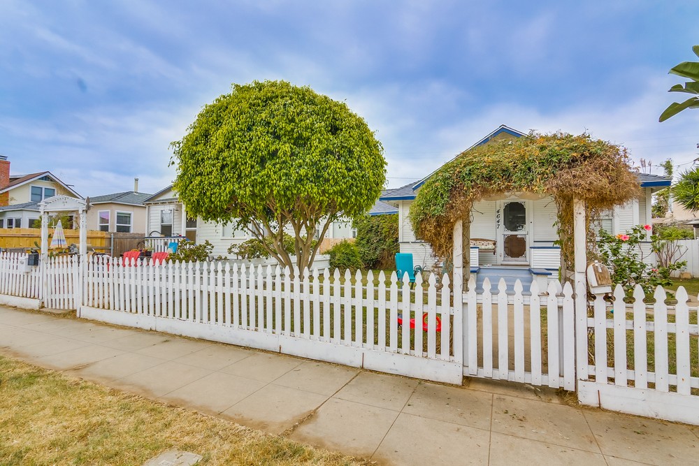 Virtual tour photo 7 of 36 for 4647 Larkspur St