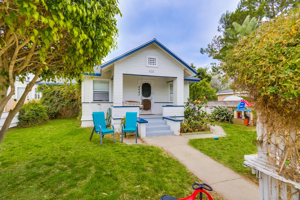 Virtual tour photo 3 of 36 for 4647 Larkspur St