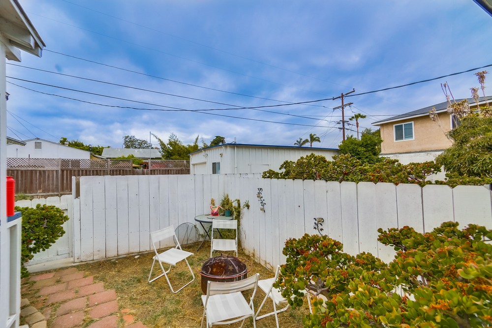 Virtual tour photo 18 of 36 for 4647 Larkspur St