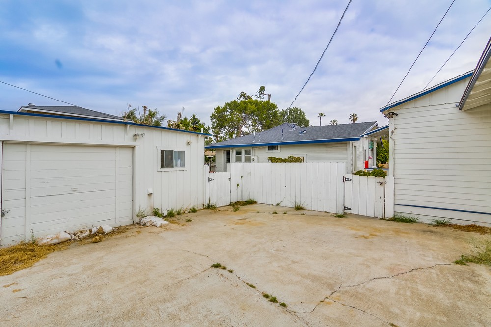 Virtual tour photo 21 of 36 for 4647 Larkspur St