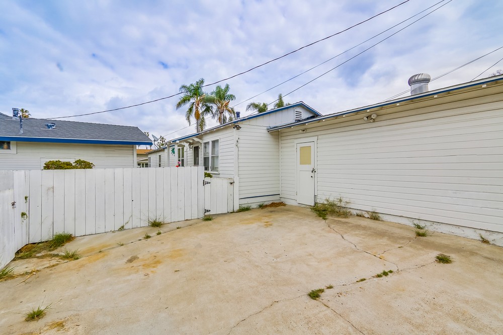 Virtual tour photo 22 of 36 for 4647 Larkspur St
