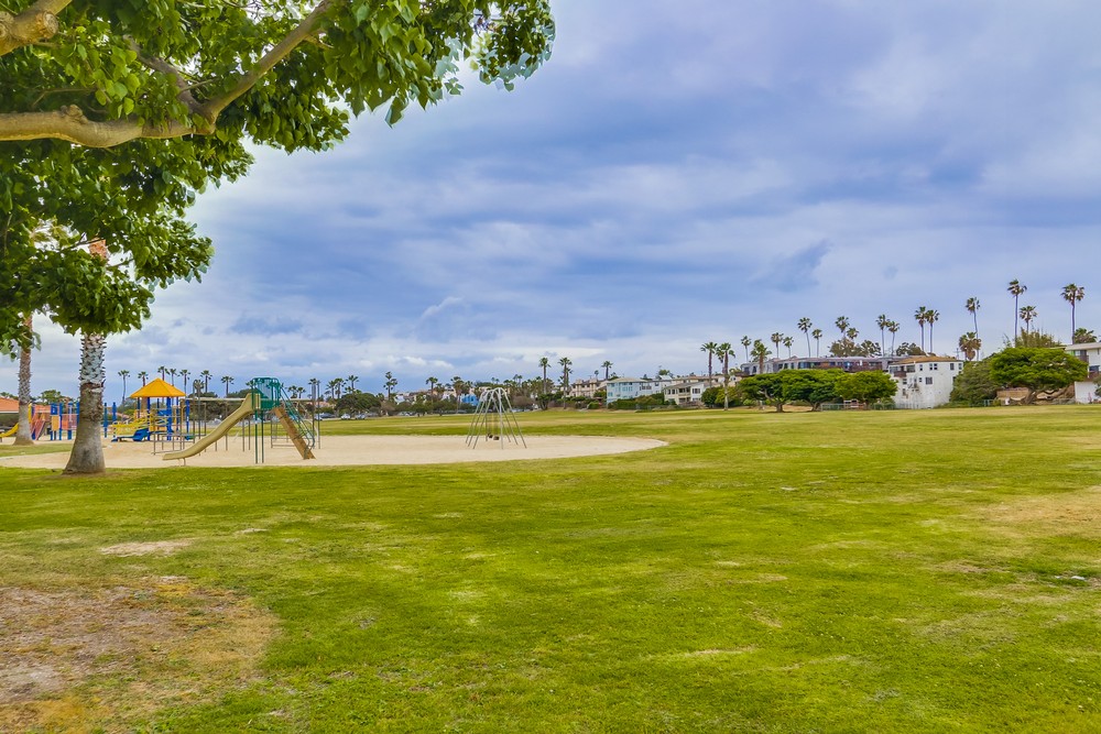 Virtual tour photo 32 of 36 for 4647 Larkspur St